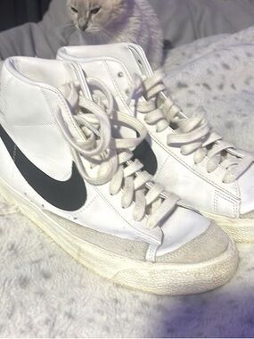 Nike Blazer Mid ‘77